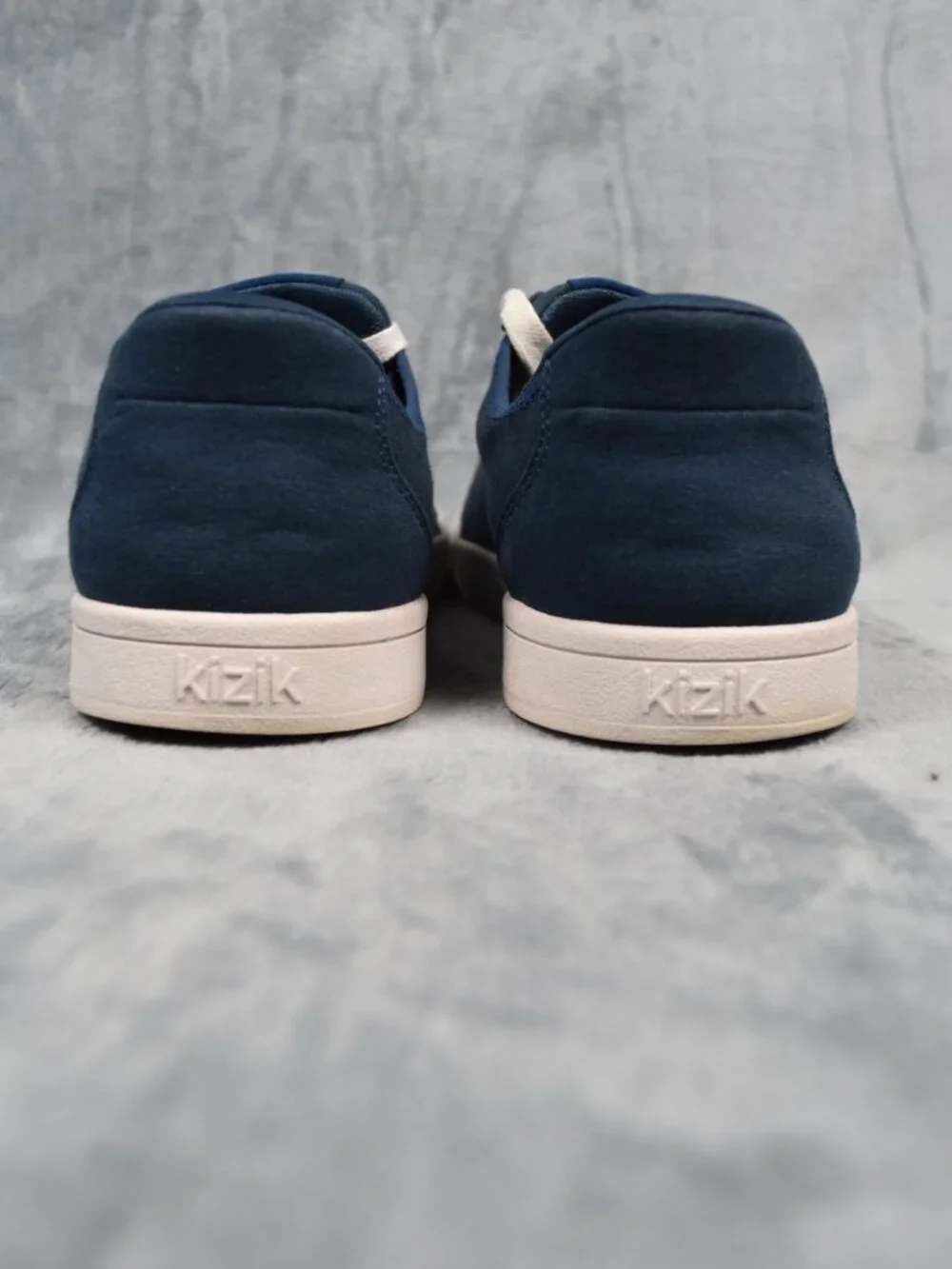 Kizik Irvine Tidepool Blue hands-free slip-on Canvas Sneakers Women Size 9